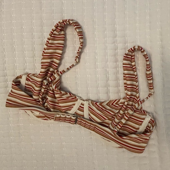 Abercrombie wide strap underwire bikini top- red stripe - Picture 3 of 4